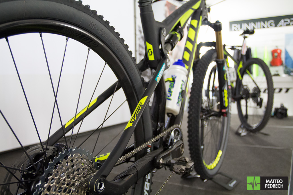scott_racing_team_bikes_2016-11